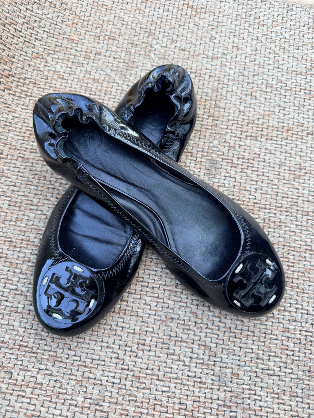 Tory Burch Black Patent Leather Logo Round-Toe Ballet Flats